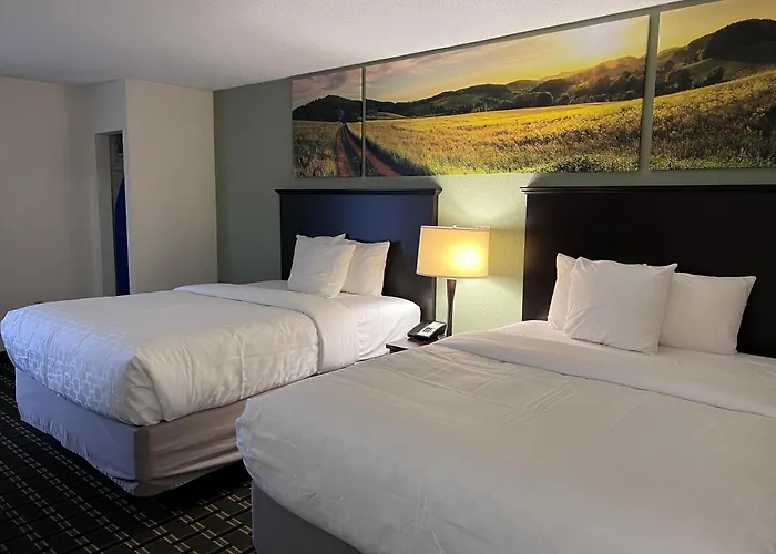 Clarion Pointe Jasper